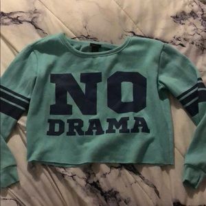 Rue21 long sleeve crop top